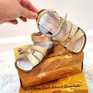NIB Sun-San Salt Water Gold Salt Water Toddler Sandals